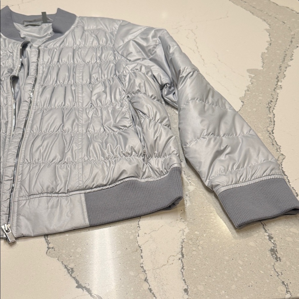 Athleta Silver Puffer Bomber Jacket Never Worn Sz1X - Picture 3 of 10
